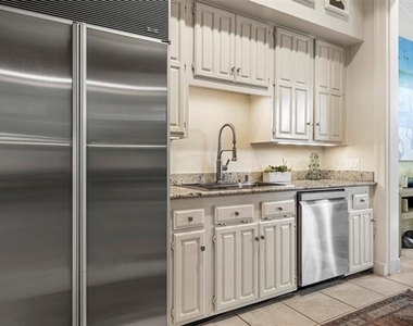 3424 Gillespie - Photo Thumbnail 12