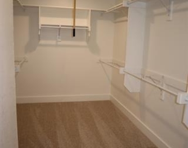 205 Chestnut - Photo Thumbnail 14