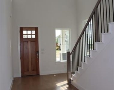 205 Chestnut - Photo Thumbnail 2