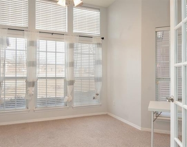 115 Kenwick Court - Photo Thumbnail 7