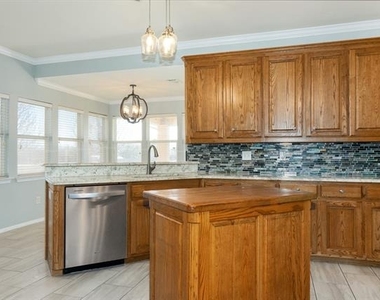 115 Kenwick Court - Photo Thumbnail 11