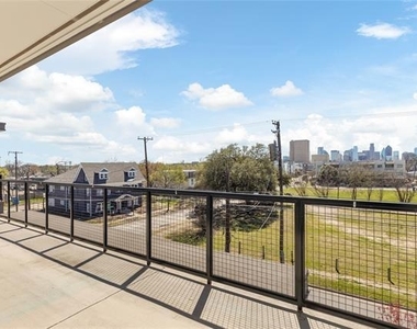 1500 N Fitzhugh Avenue - Photo Thumbnail 22