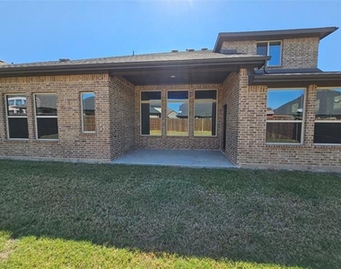 1740 Jamestown Drive - Photo Thumbnail 19