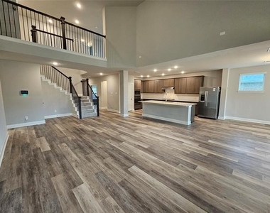 1740 Jamestown Drive - Photo Thumbnail 13