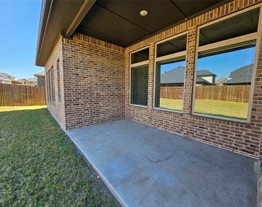 1740 Jamestown Drive - Photo Thumbnail 18