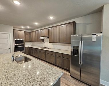 1740 Jamestown Drive - Photo Thumbnail 3