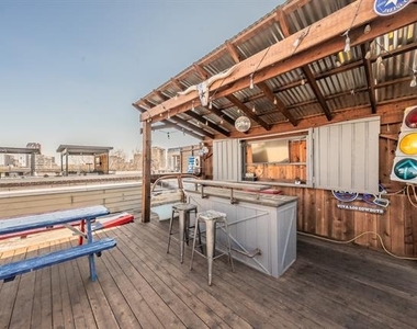 3911 Gilbert Avenue - Photo Thumbnail 32