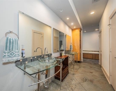 3911 Gilbert Avenue - Photo Thumbnail 25
