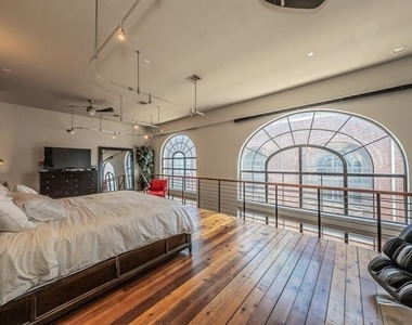 3911 Gilbert Avenue - Photo Thumbnail 19