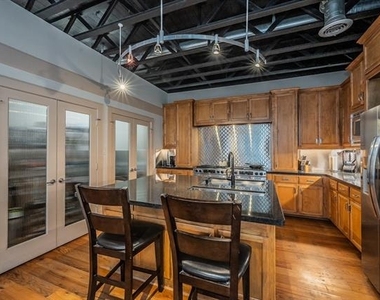 3911 Gilbert Avenue - Photo Thumbnail 15