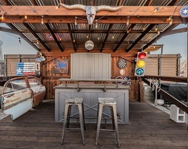 3911 Gilbert Avenue - Photo Thumbnail 2