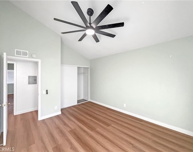 1335 W 139th - Photo Thumbnail 11