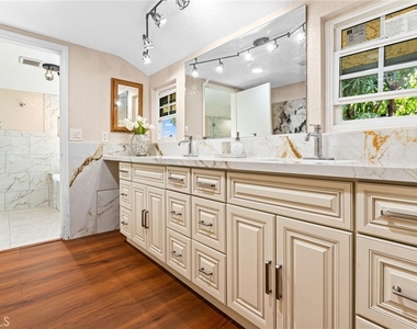 1236 E Sierra Madre - Photo Thumbnail 20