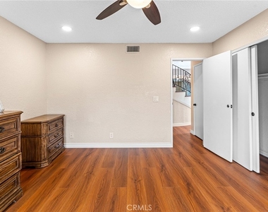 1236 E Sierra Madre - Photo Thumbnail 15