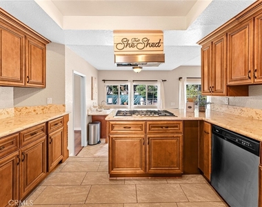 1236 E Sierra Madre - Photo Thumbnail 12