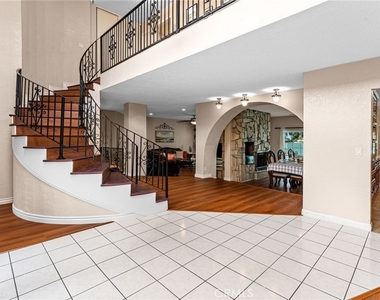 1236 E Sierra Madre - Photo Thumbnail 4
