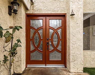 1236 E Sierra Madre - Photo Thumbnail 3
