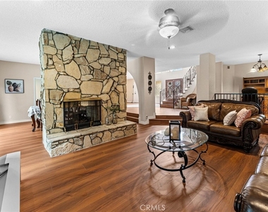 1236 E Sierra Madre - Photo Thumbnail 6