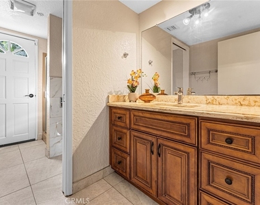 1236 E Sierra Madre - Photo Thumbnail 16