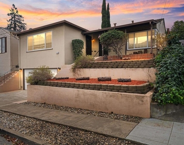 22123 Main St - Photo Thumbnail 1