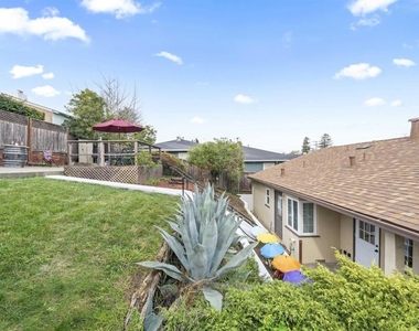 22123 Main St - Photo Thumbnail 24