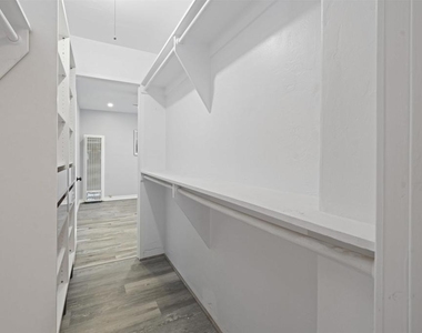 22123 Main St - Photo Thumbnail 18