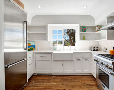 3531 Wonder View Drive - Photo Thumbnail 4