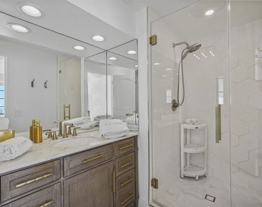 31500 Victoria Point Road - Photo Thumbnail 32