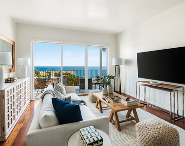18111 Coastline Drive - Photo Thumbnail 4
