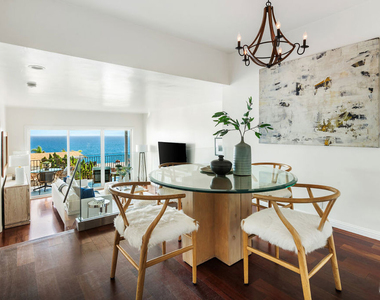 18111 Coastline Drive - Photo Thumbnail 6
