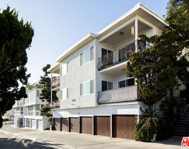 18111 Coastline Drive - Photo Thumbnail 2