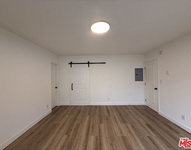 314 S Clark Drive - Photo Thumbnail 34