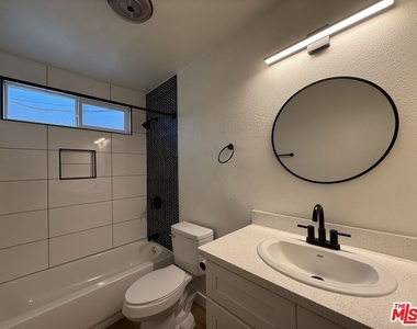314 S Clark Drive - Photo Thumbnail 30