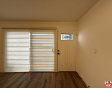 314 S Clark Drive - Photo Thumbnail 42