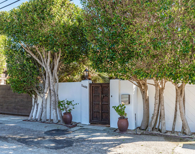 24408 Malibu Road - Photo Thumbnail 1