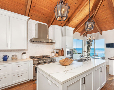 24408 Malibu Road - Photo Thumbnail 14