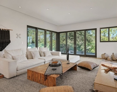 10123 Angelo View Drive - Photo Thumbnail 4