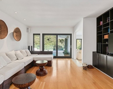 10123 Angelo View Drive - Photo Thumbnail 13