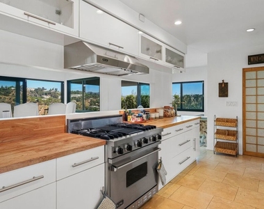 10123 Angelo View Drive - Photo Thumbnail 7