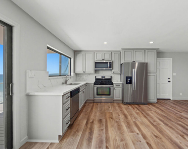 25218 Malibu Road - Photo Thumbnail 3