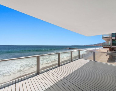 25218 Malibu Road - Photo Thumbnail 1