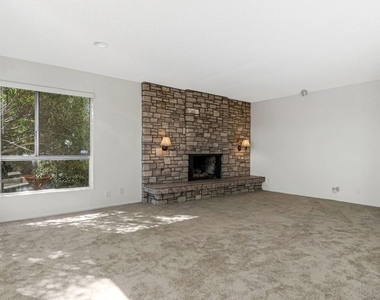 2695 Cordelia Road - Photo Thumbnail 7