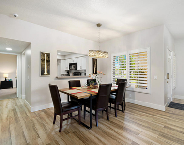139 Villa Court - Photo Thumbnail 18