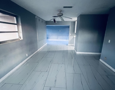 938 Sarazen Drive - Photo Thumbnail 1