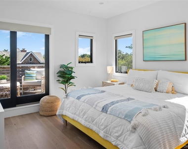 31 Atlantic Avenue - Photo Thumbnail 12