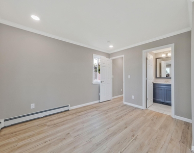 119 Whittier Drive - Photo Thumbnail 13