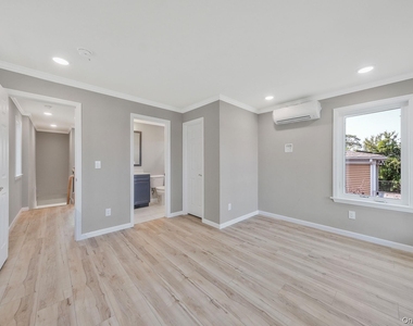 119 Whittier Drive - Photo Thumbnail 14
