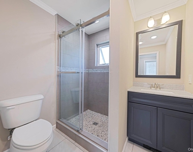119 Whittier Drive - Photo Thumbnail 10