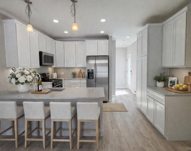 119 Whittier Drive - Photo Thumbnail 6