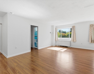 1200 S Arlington Ridge Road - Photo Thumbnail 5